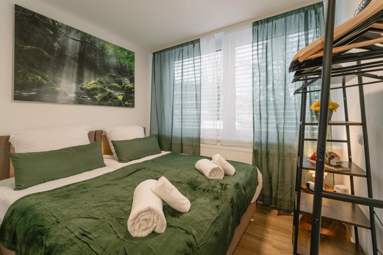 2-Zimmer Themen-Apartment Im Zentrum, Naehe Oper Bayreuth Zewnętrze zdjęcie
